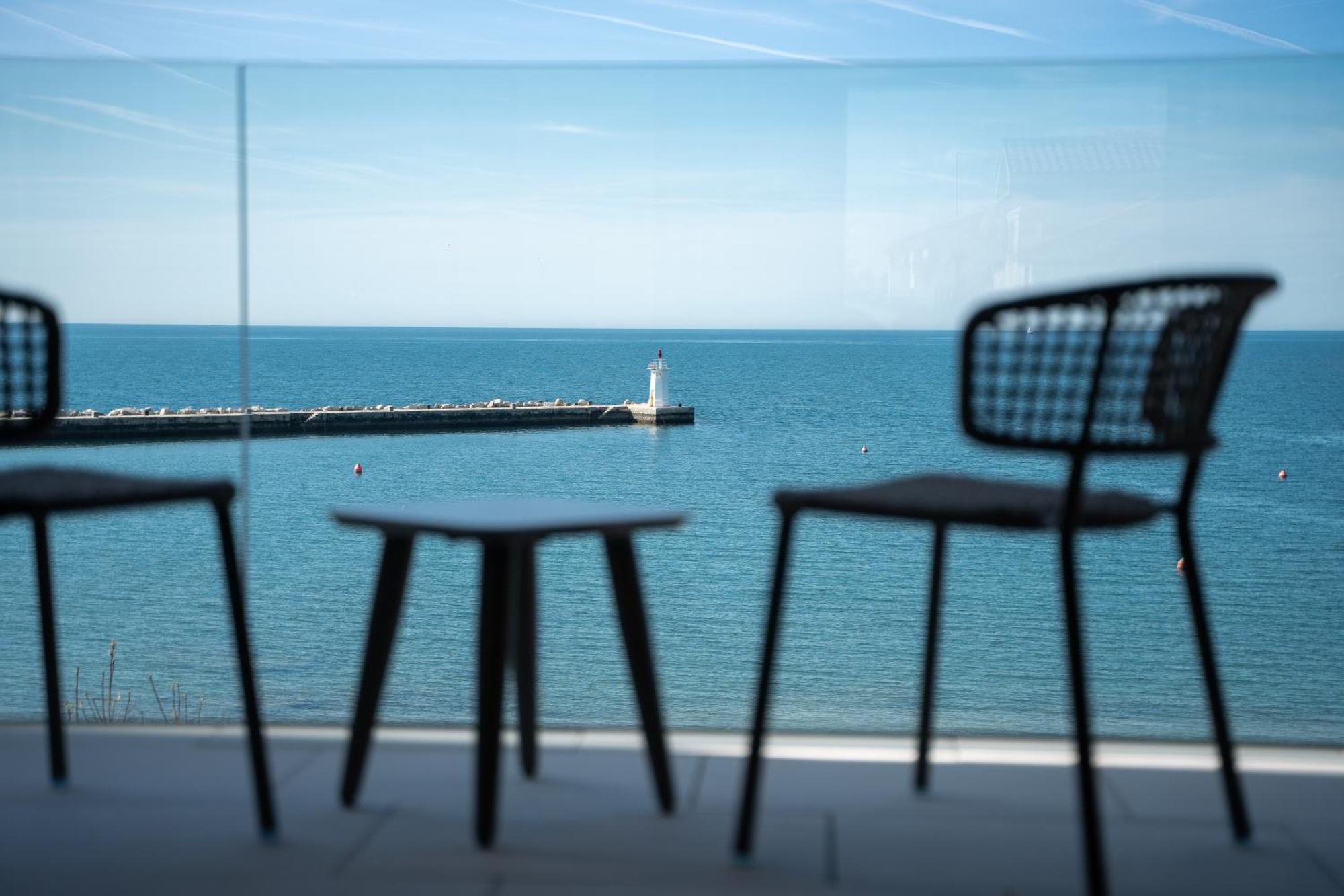 Blu Mare Hotel Novigrad Istria Eksteriør billede